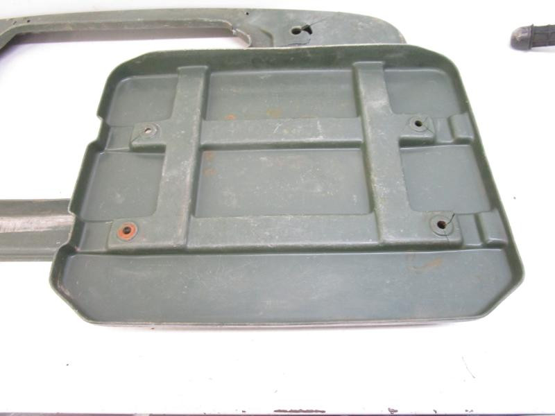 93 Honda TRX 200 D Type 2 II Rear Cover Trunk 80211-HF1-960ZB 1993